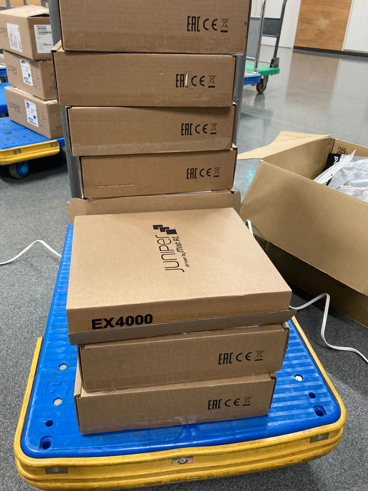 運ばれるEX4000